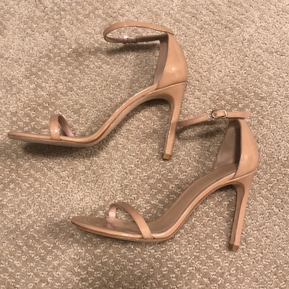 Stuart Weitzman - Picture 4 of 5